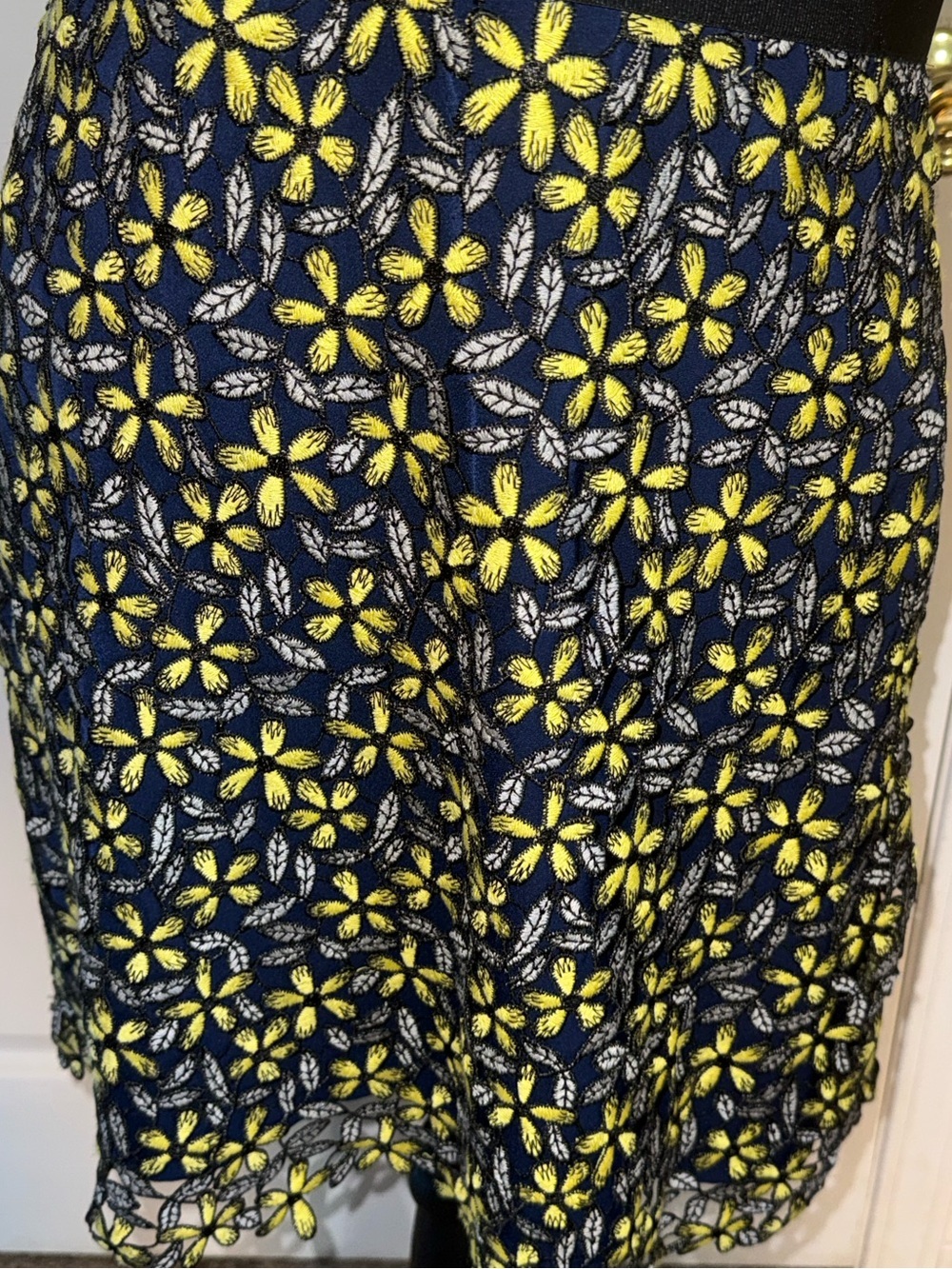 Self-Portrait Eleina Sculpted Daisy Guipure Lace Floral  Dress Yellow Navy US 8 - Picture 9 of 16